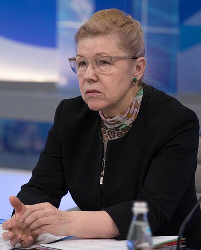 Elena_Mizulina,_2016